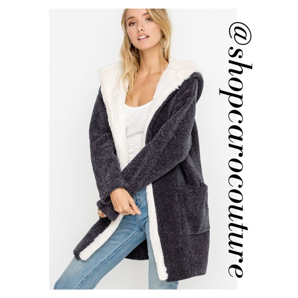 LAST ONE!! 🎉HP🎉 Cozy hooded chenille sweater - Picture 4 of 7